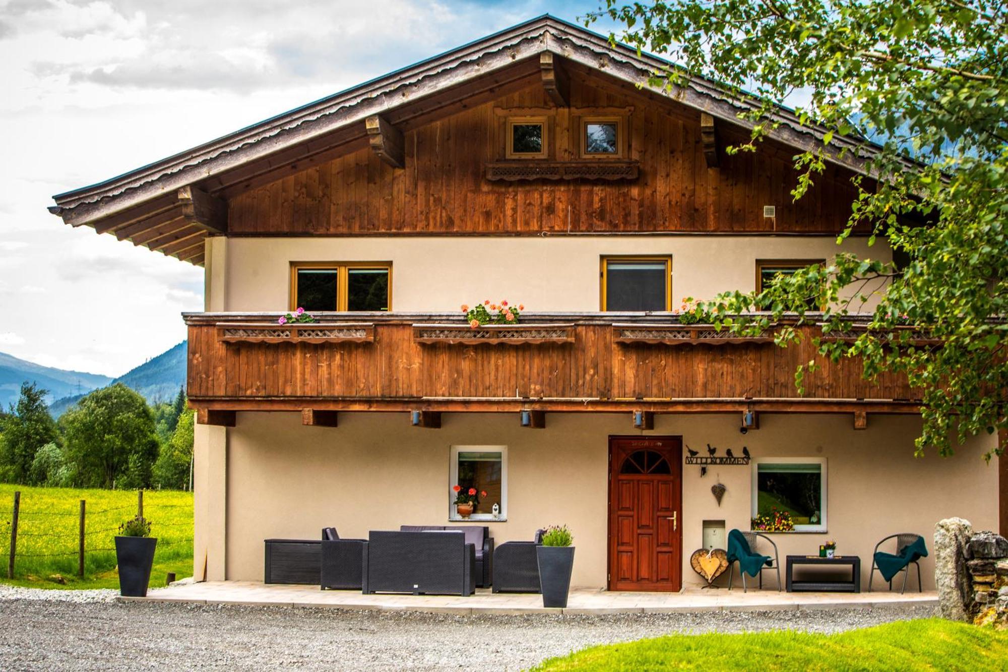 Mountain Lodge Neukirchen am Grossvenediger Exterior photo